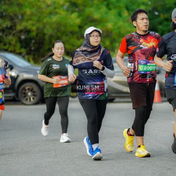 Runner Photo 3886335