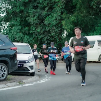Runner Photo 3886346