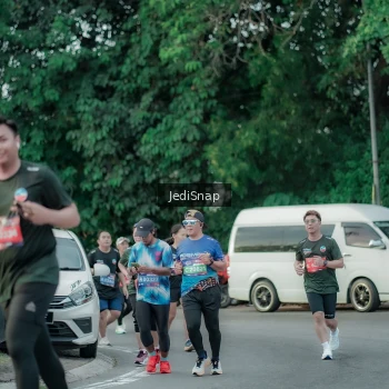 Runner Photo 3886357