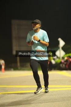 Runner Photo 3886385