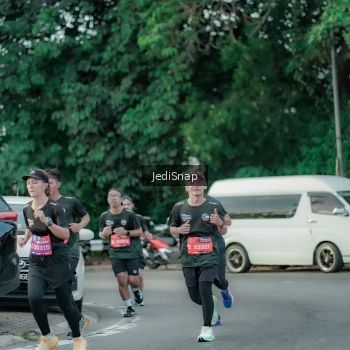 Runner Photo 3886488