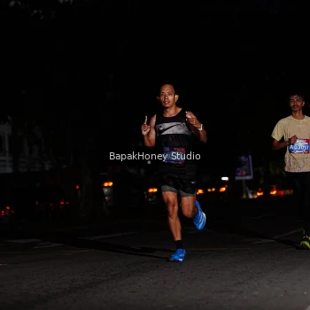 Runner Photo 3886514