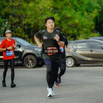 Runner Photo 3886529