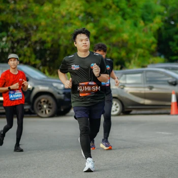 Runner Photo 3886537