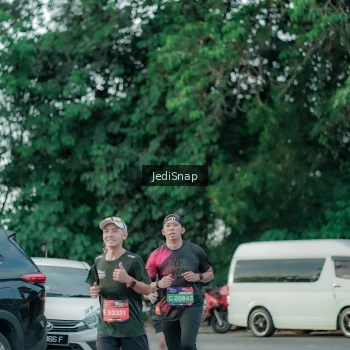 Runner Photo 3886539