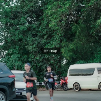 Runner Photo 3886551