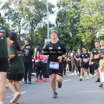 Runner Photo 3886582