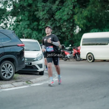 Runner Photo 3886583