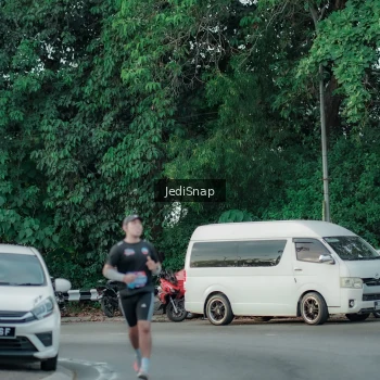 Runner Photo 3886584