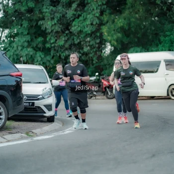 Runner Photo 3886610