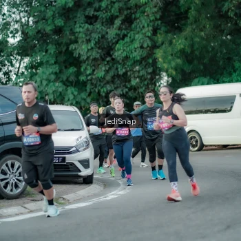 Runner Photo 3886645
