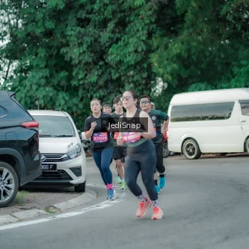 Runner Photo 3886646