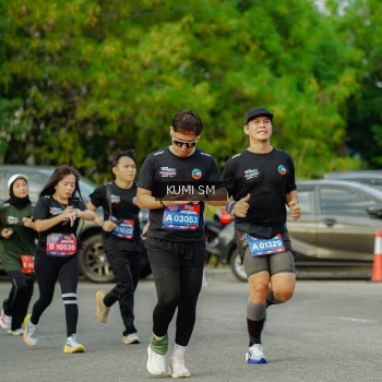 Runner Photo 3886665
