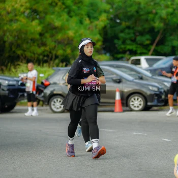 Runner Photo 3886673