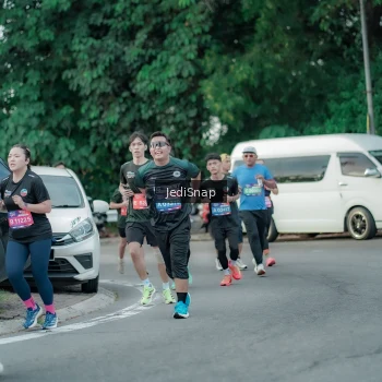 Runner Photo 3886697