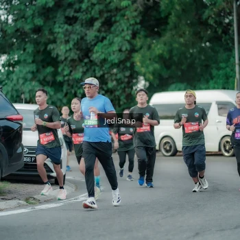 Runner Photo 3886737