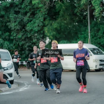 Runner Photo 3886753