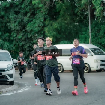 Runner Photo 3886765