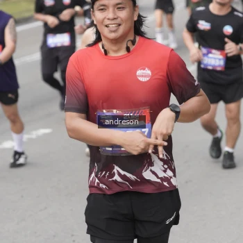 Runner Photo 3886767
