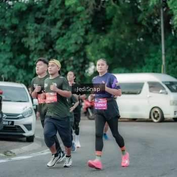 Runner Photo 3886777