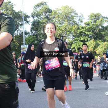 Runner Photo 3886782