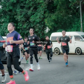 Runner Photo 3886792