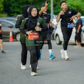 Runner Photo 3886810
