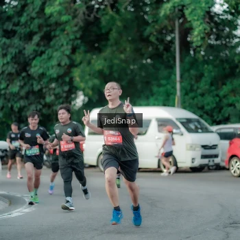 Runner Photo 3886813