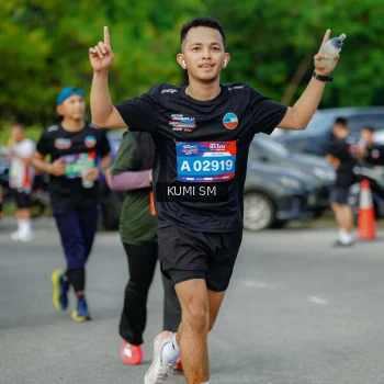 Runner Photo 3886825