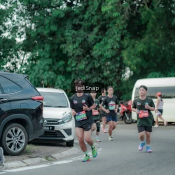 Runner Photo 3886857