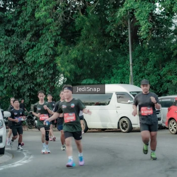 Runner Photo 3886869