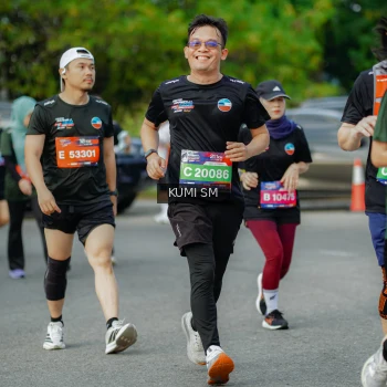 Runner Photo 3886873