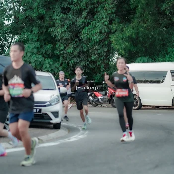 Runner Photo 3886949