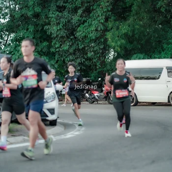 Runner Photo 3886968