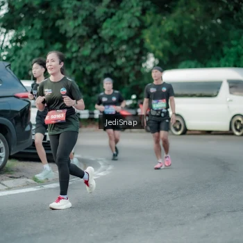 Runner Photo 3886970