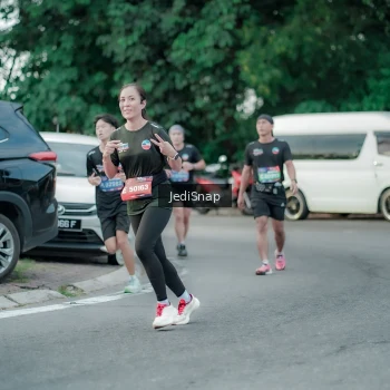Runner Photo 3886972