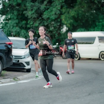 Runner Photo 3886973
