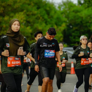 Runner Photo 3886975