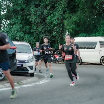 Runner Photo 3886989