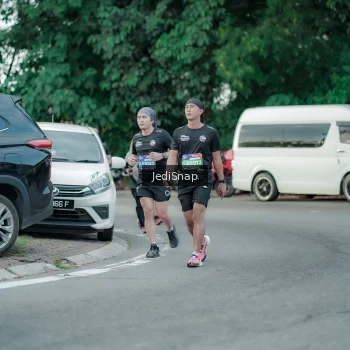 Runner Photo 3887003