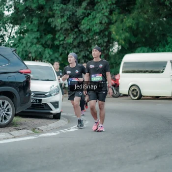 Runner Photo 3887032
