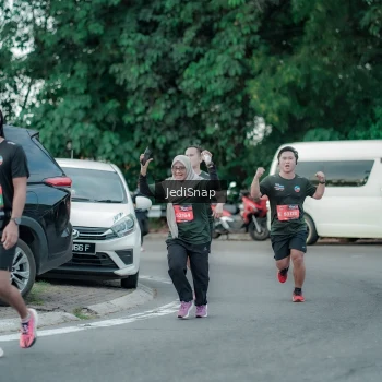 Runner Photo 3887061