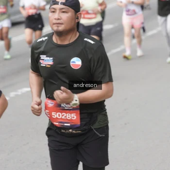 Runner Photo 3887066