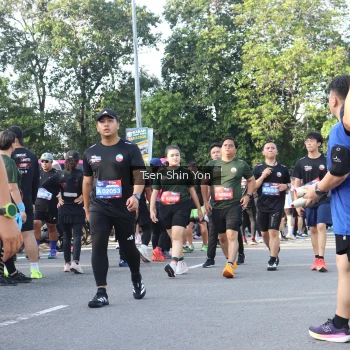 Runner Photo 3887075