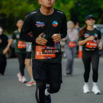Runner Photo 3887076