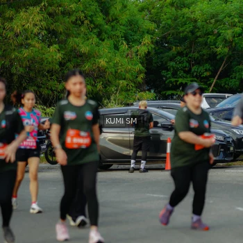 Runner Photo 3887089