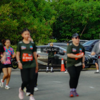 Runner Photo 3887102