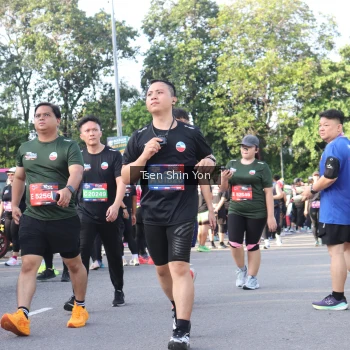 Runner Photo 3887103