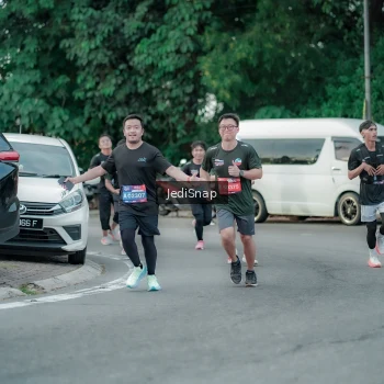 Runner Photo 3887178
