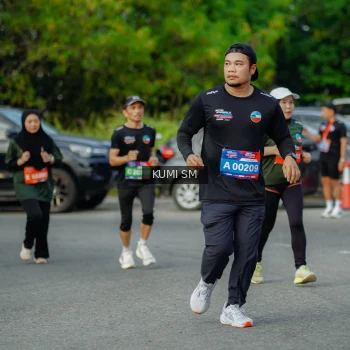 Runner Photo 3887179